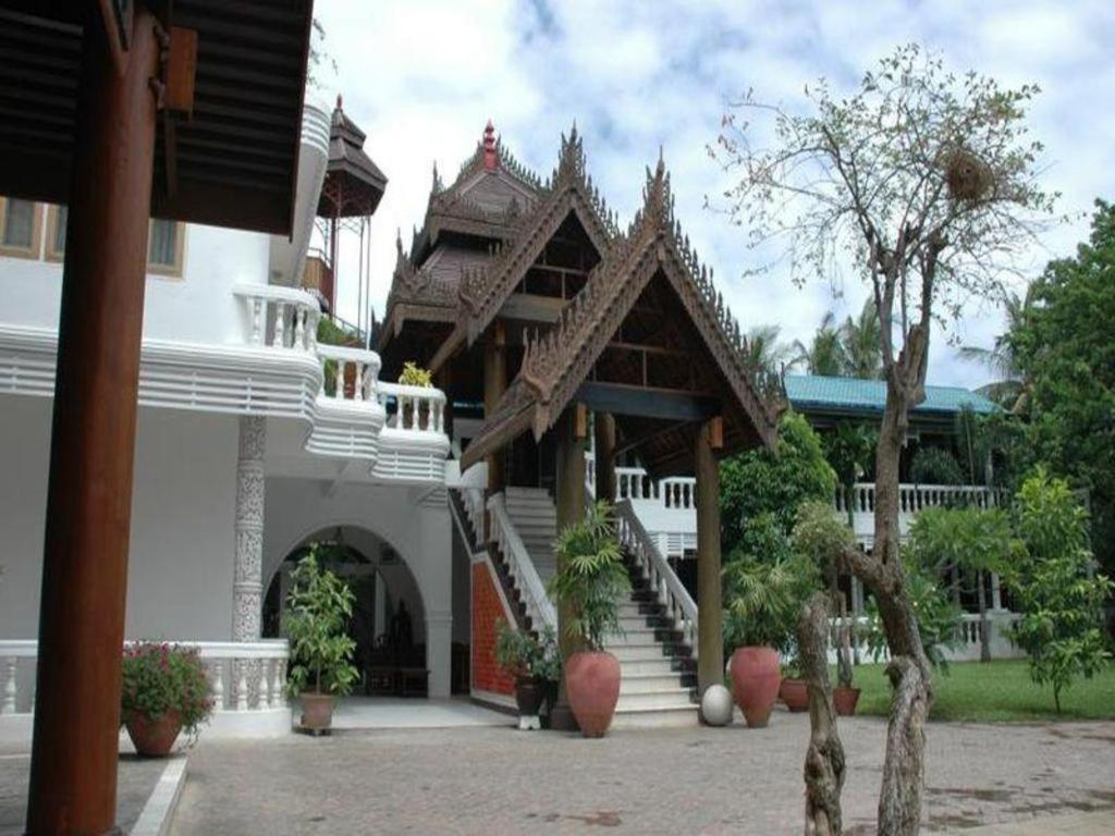 Emerald Land Hotel Mandalay Exterior photo