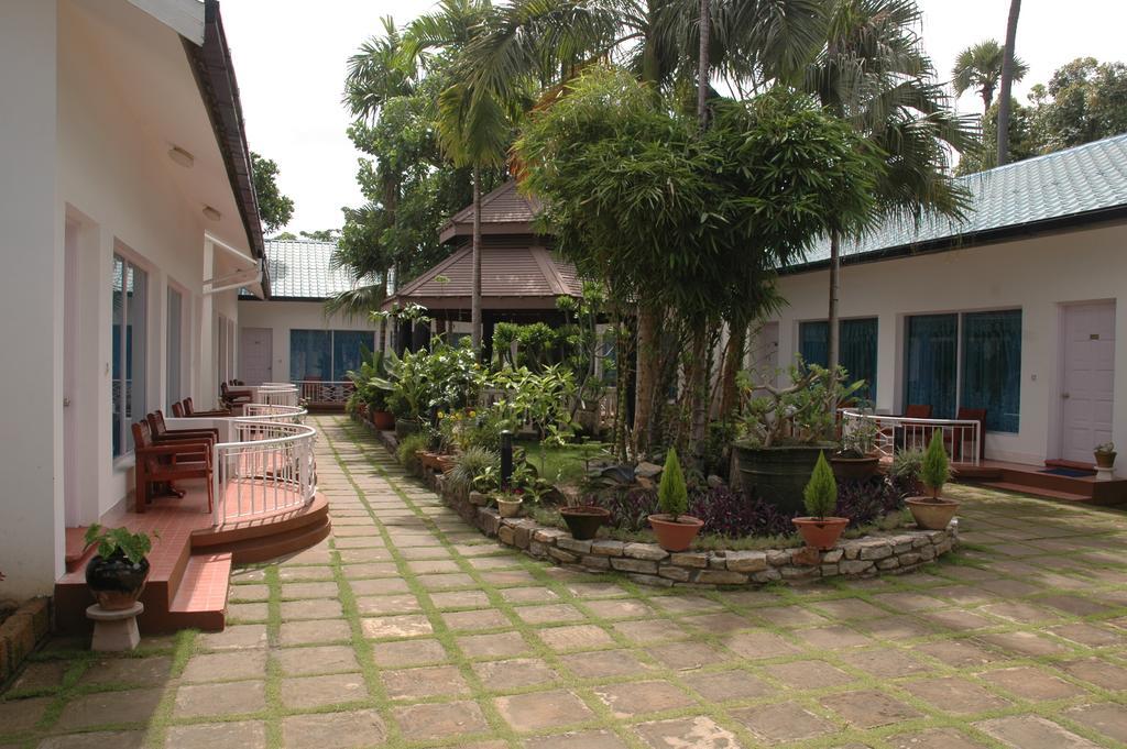 Emerald Land Hotel Mandalay Exterior photo